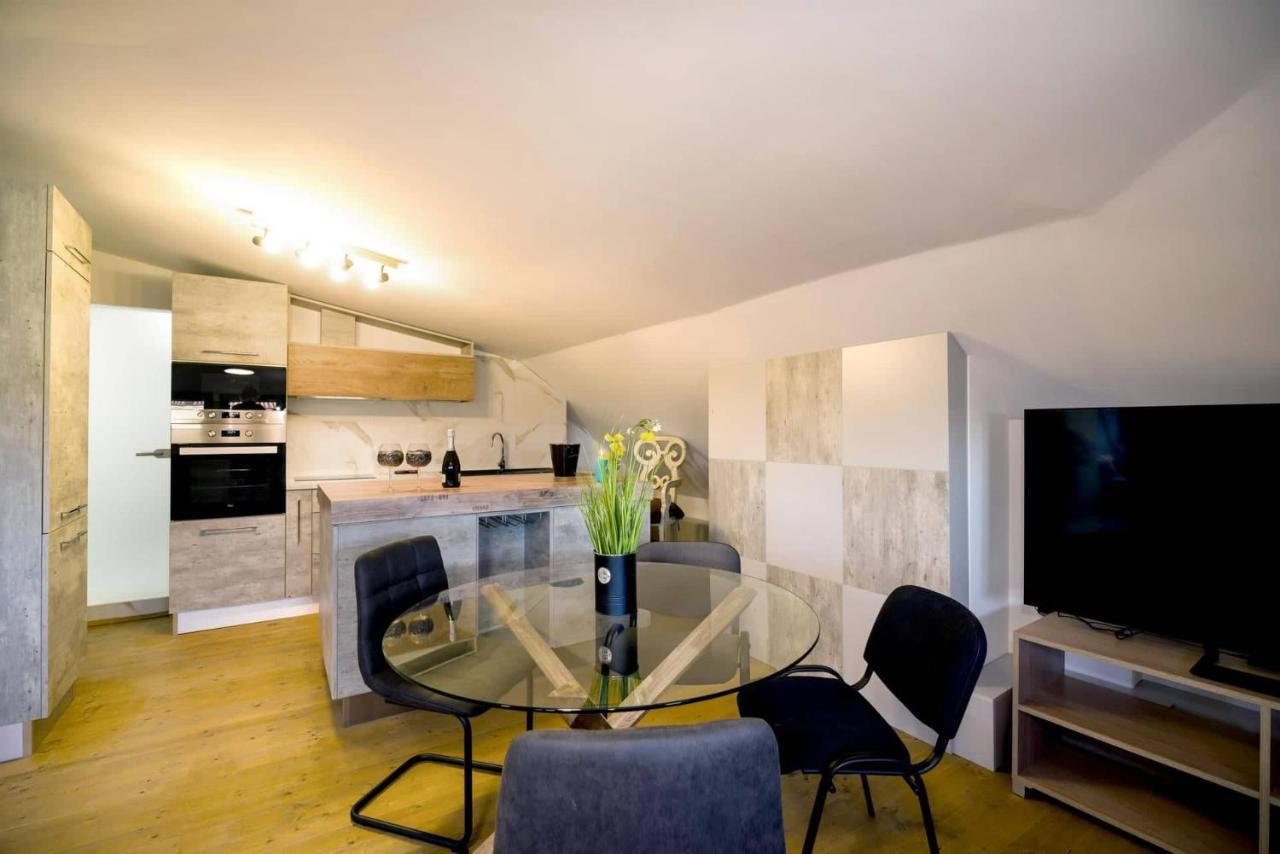 Peace&Quiet Apartment Burgas Stad Buitenkant foto