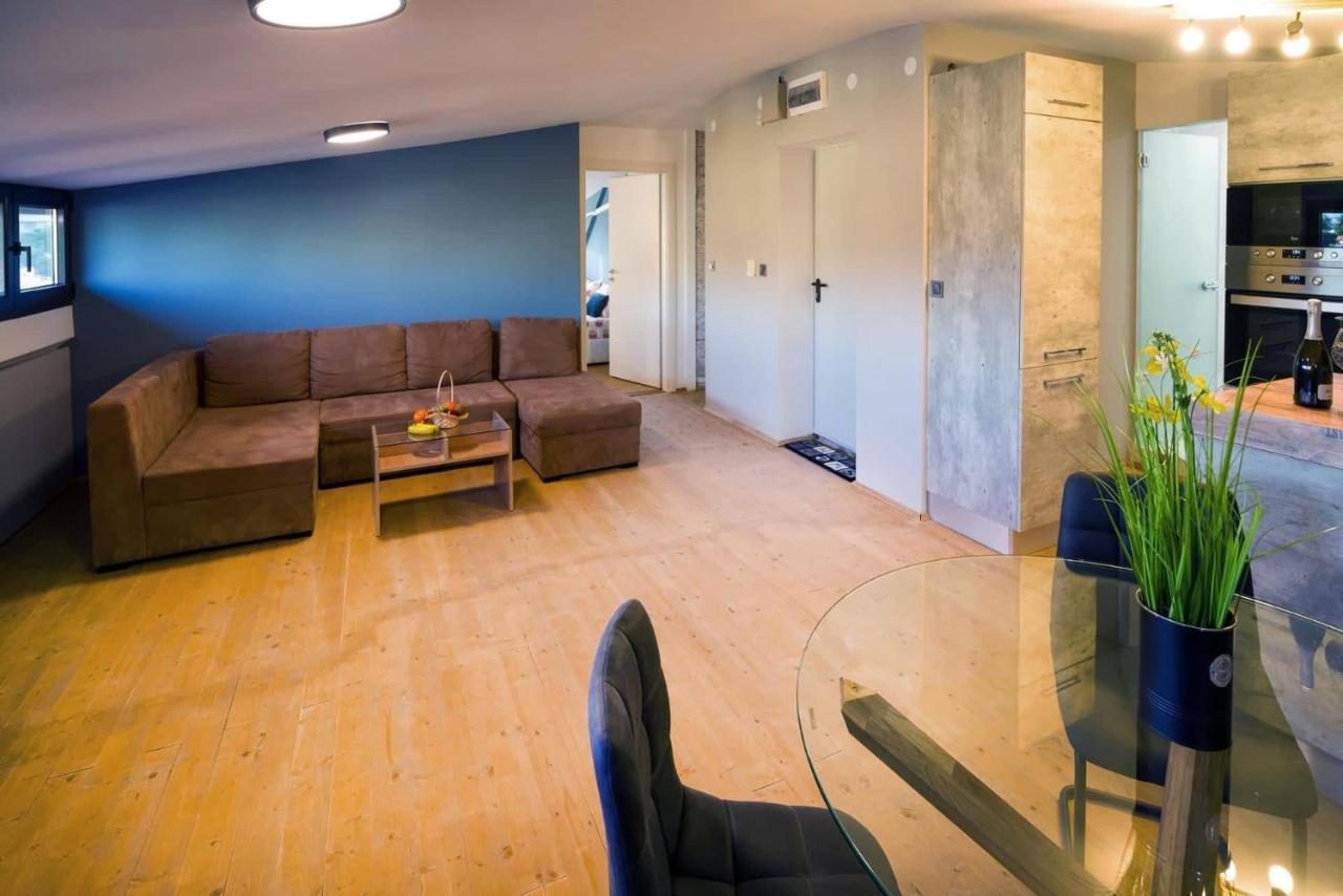 Peace&Quiet Apartment Burgas Stad Buitenkant foto